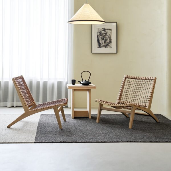 Versatile Accent Chair: Stylish Seating for Every Occasion - Image 2